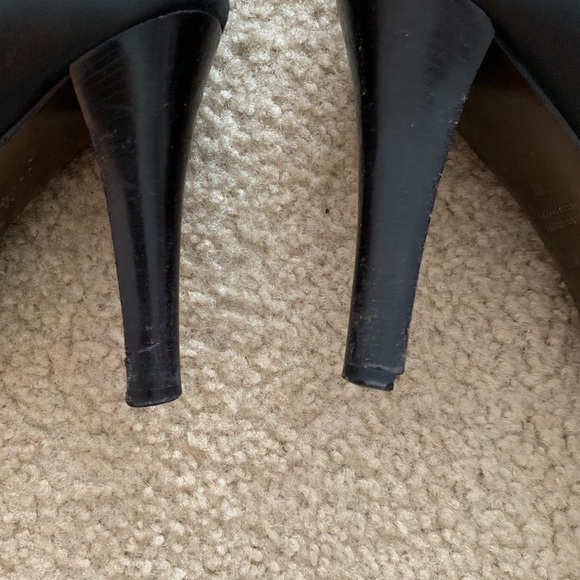 Authentic Fendi boots - Picture 3 of 6